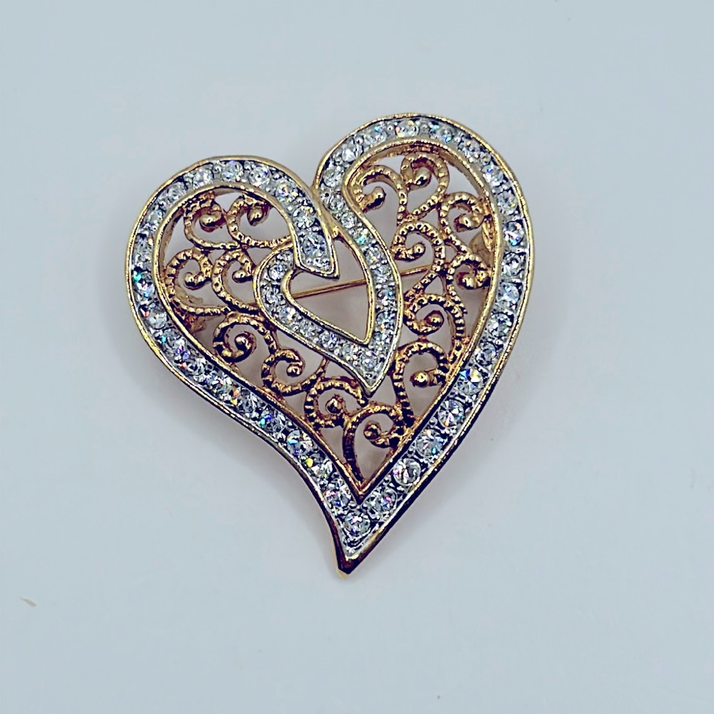 Vintage Rhinestone Filagree Valentine’s Day Heart Brooch